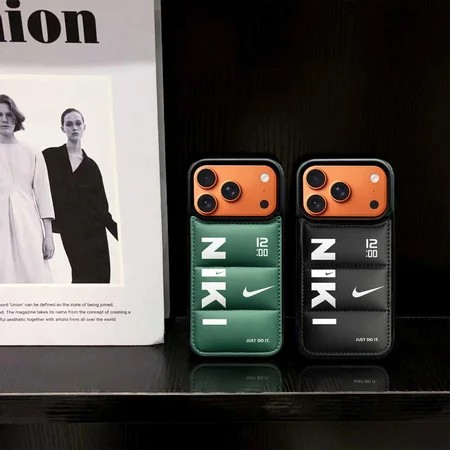 NIKE iPhone17ケース ダウンジャケット
